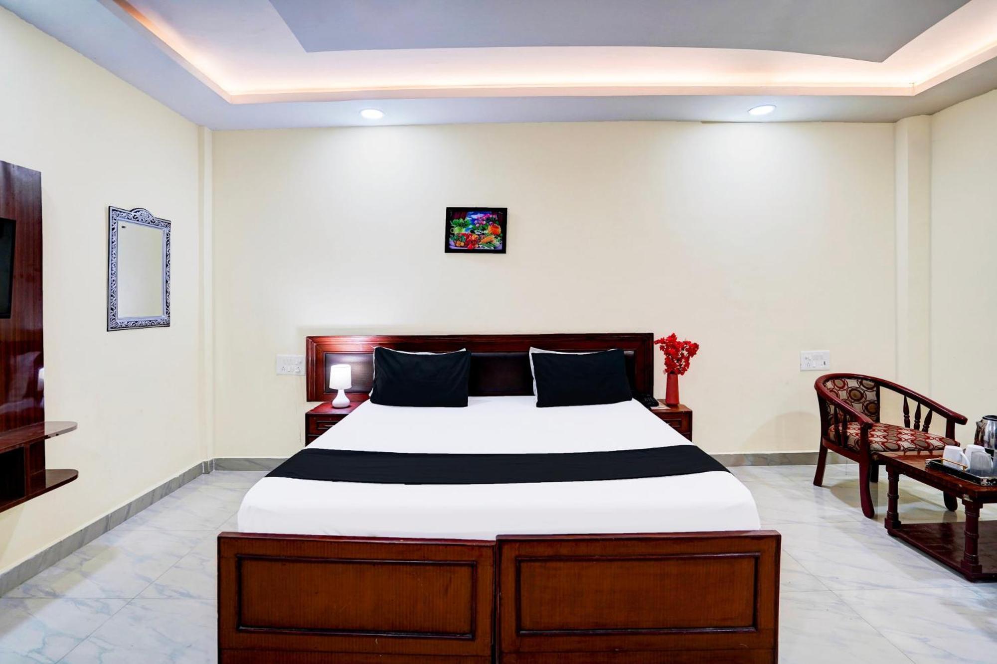 Hotel O Nova Resorts & Luxury Farm Raebareli Kültér fotó