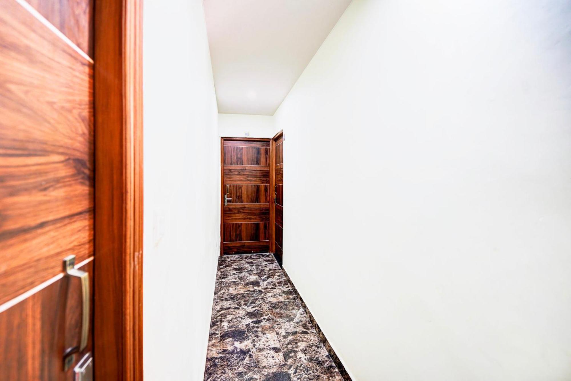 Hotel O Nova Resorts & Luxury Farm Raebareli Kültér fotó